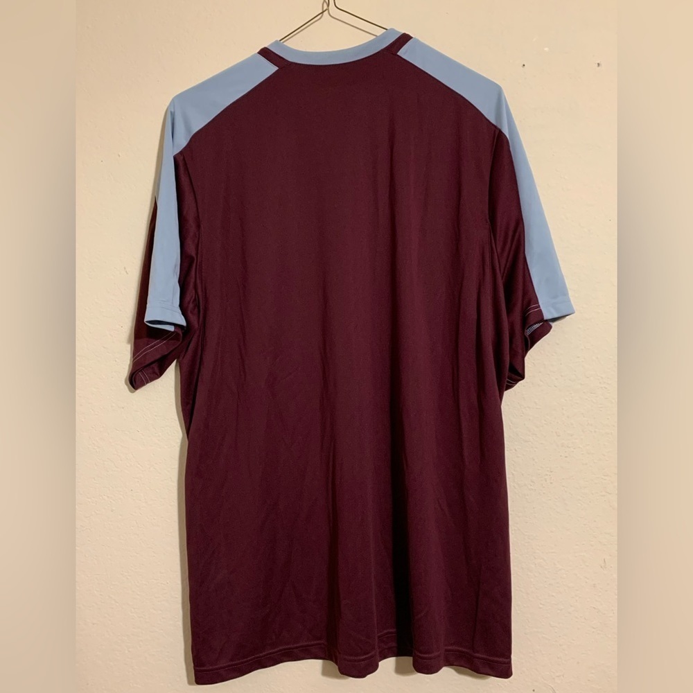 NIKE Dry Fit Shirt Sz XL in burgundy color - Picture 2 of 8